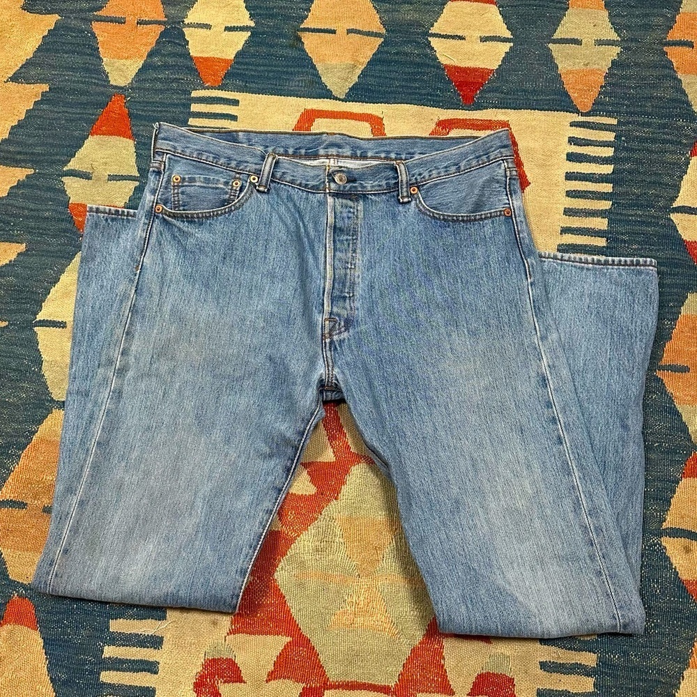 Y2K Vintage Levi's 501 Jeans Straight Fit Medium Wash 36w 34l Skater Baggy - Picture 12 of 16